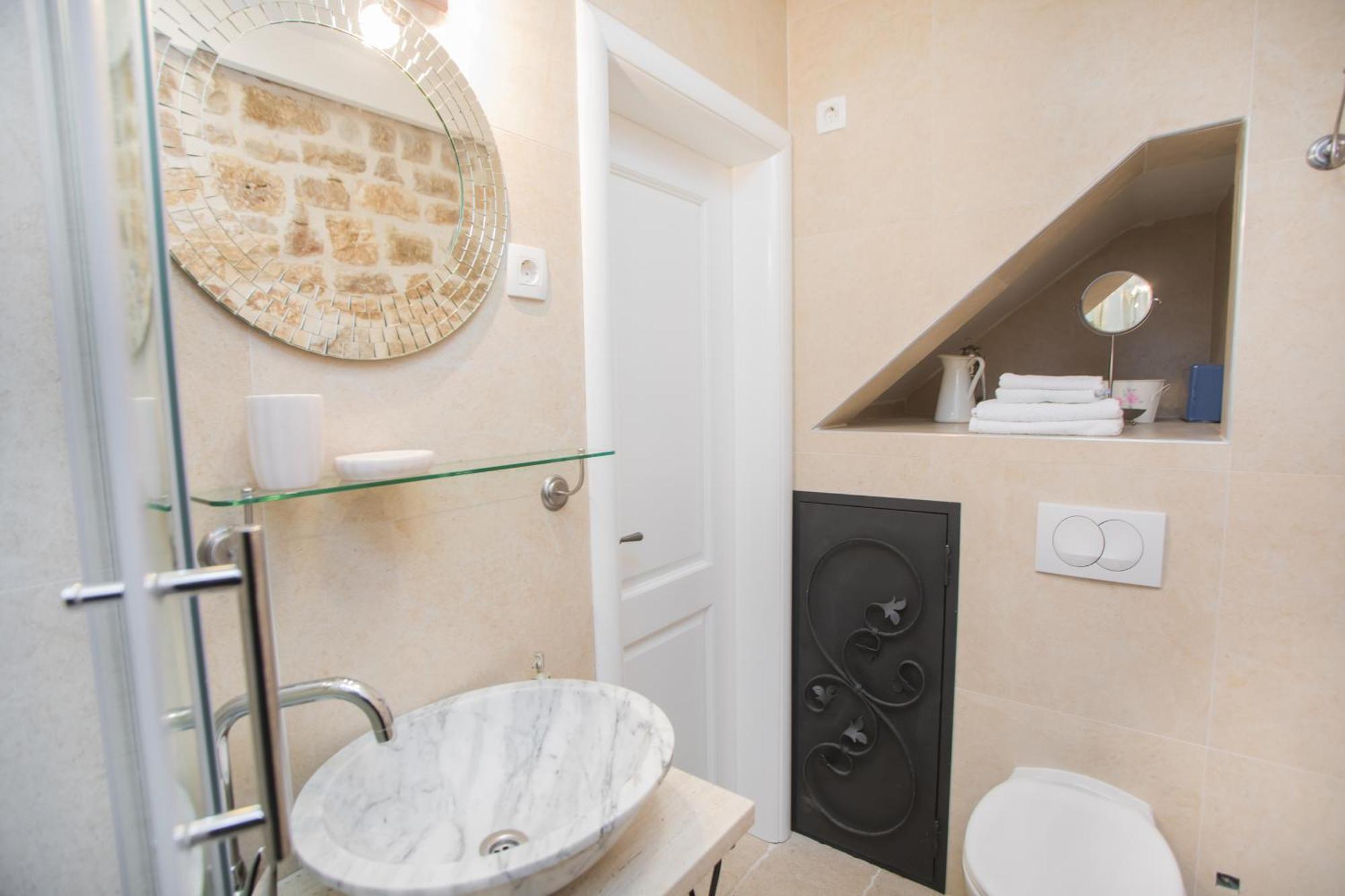 שיבניק Apartments Nove Crkve מראה חיצוני תמונה